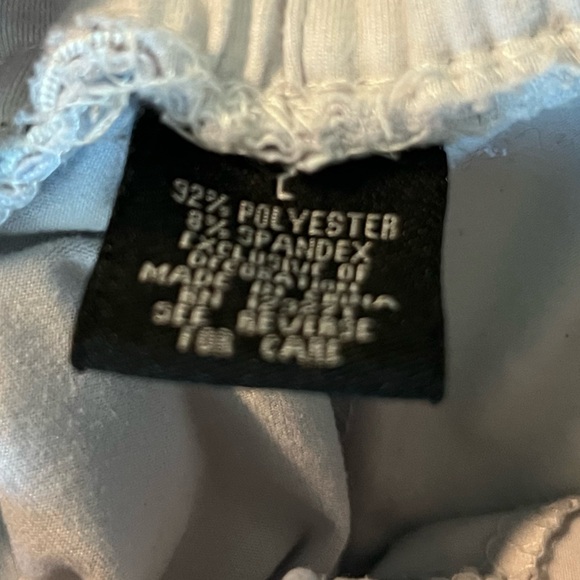 Athletic shorts - Picture 2 of 2